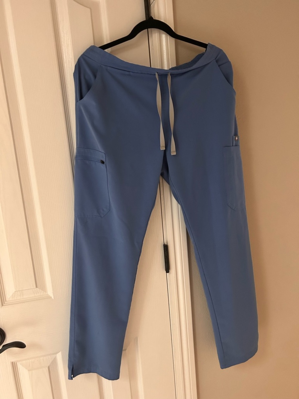 FIGS Blue Scrub Set - Picture 5 of 8